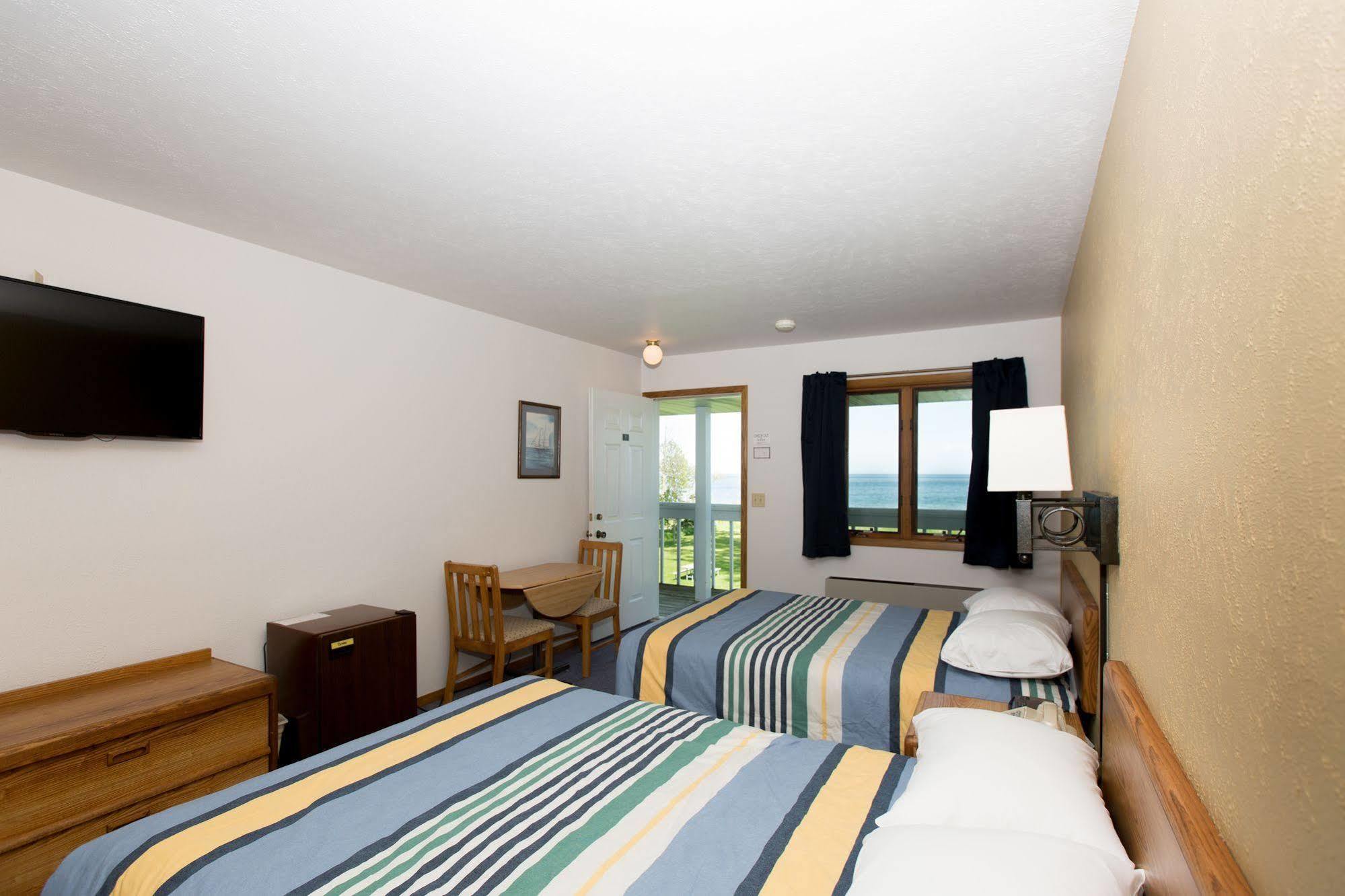 Square Rigger Lodge Jacksonport Экстерьер фото